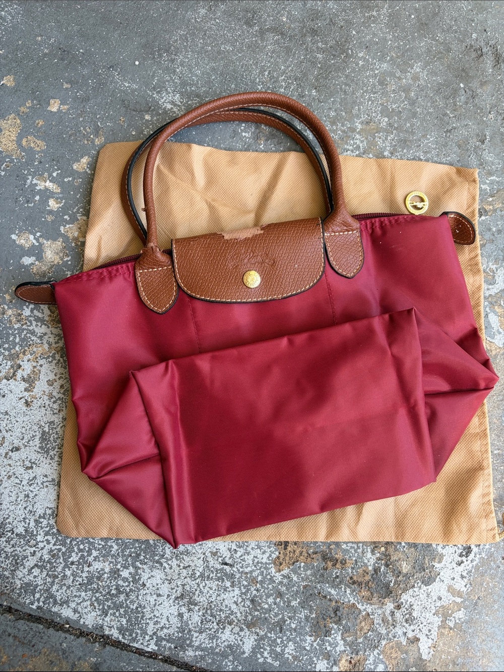 Longchamp Burgundy Nylon Tote with Brown Leather Trim le pliage flawed top handl